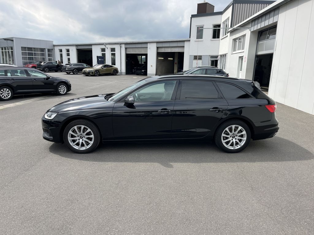 Audi A4 2022 г. Чёрный, пробег 47221 км