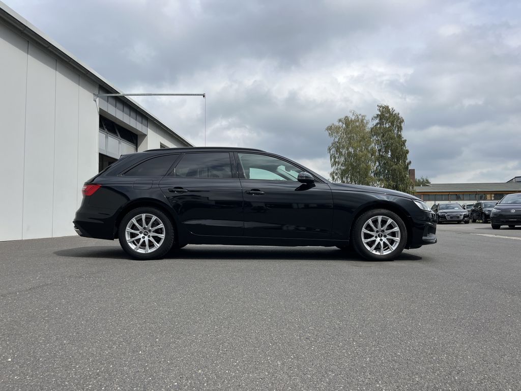 Audi A4 2022 г. Чёрный, пробег 47221 км