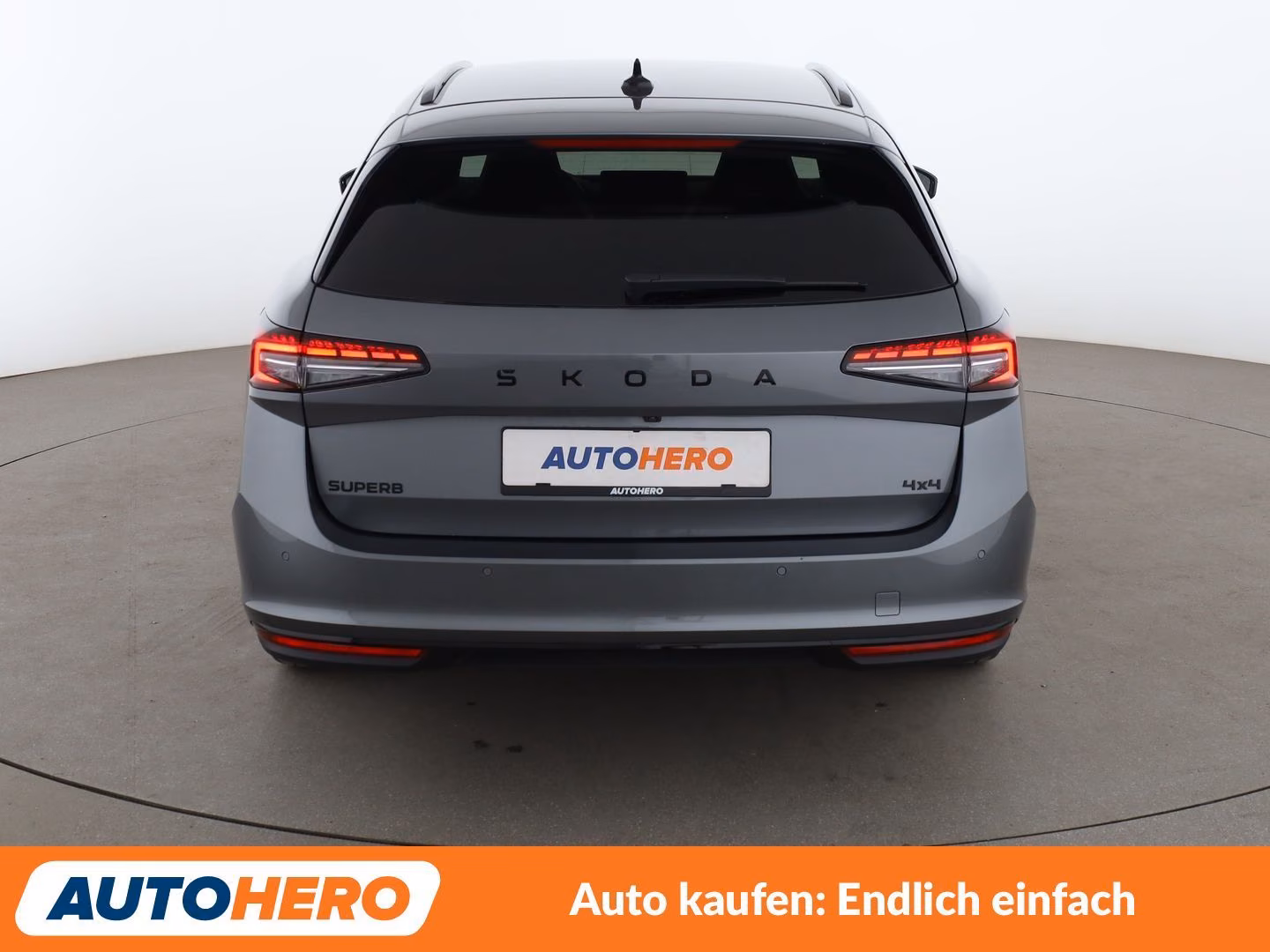 Skoda Superb 2025 г. Серый, пробег 45473 км