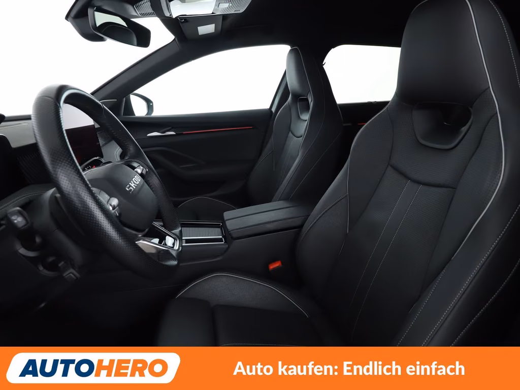 Skoda Superb 2025 г. Серый, пробег 45473 км