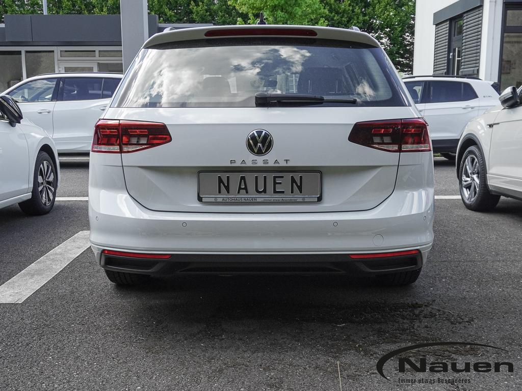Volkswagen PASSAT VARIANT 2023 г. Белый, пробег 50210 км
