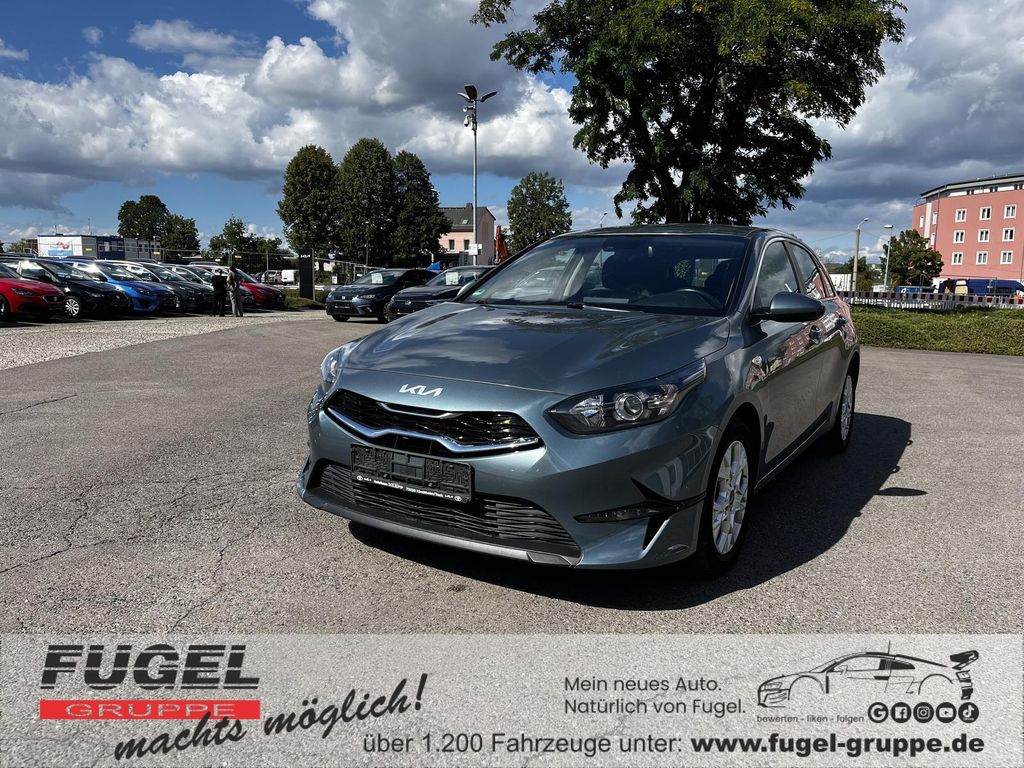 Kia CEE'D / CEED 2022 г. Серый, пробег 49995 км