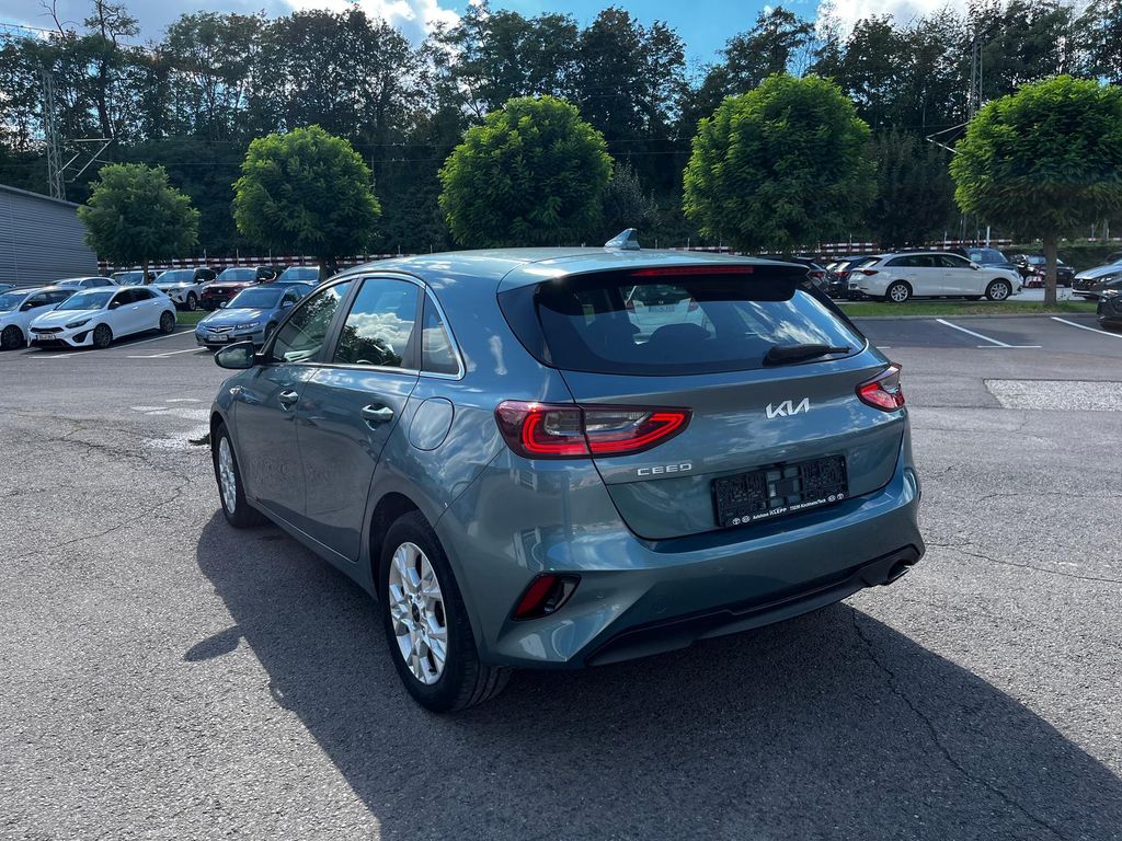 Kia CEE'D / CEED 2022 г. Серый, пробег 49995 км