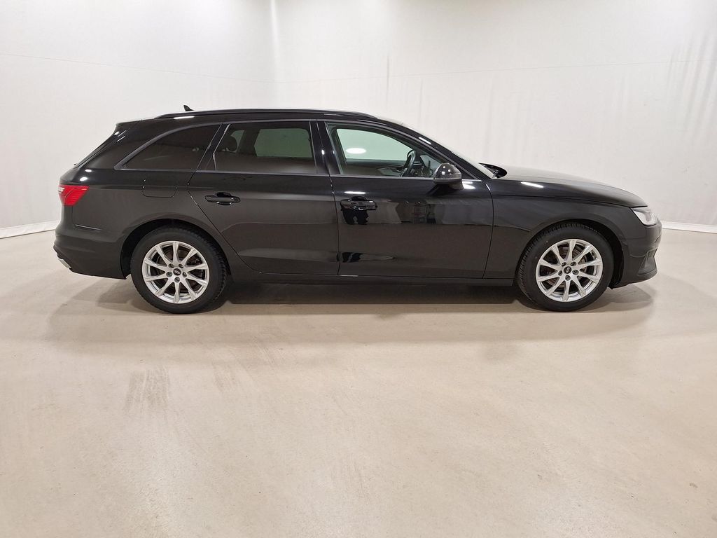 Audi A4 2022 г. Чёрный, пробег 51760 км