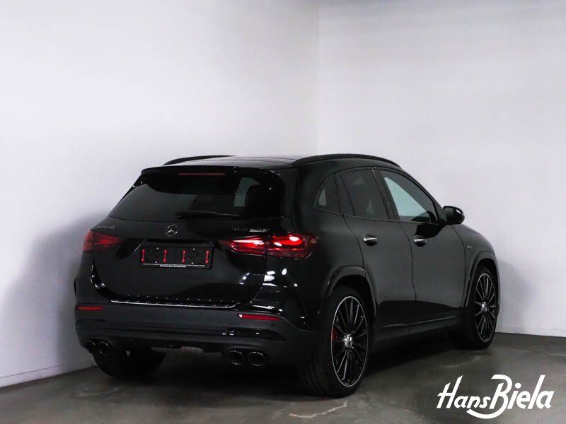 Mercedes-Benz GLA 45 AMG 2025 г. Чёрный, пробег 12485 км