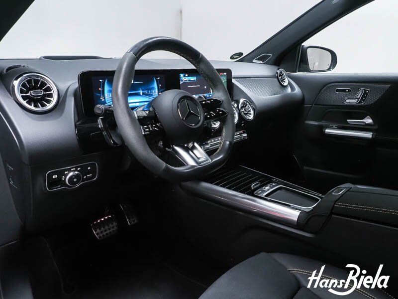 Mercedes-Benz GLA 45 AMG 2025 г. Чёрный, пробег 12485 км