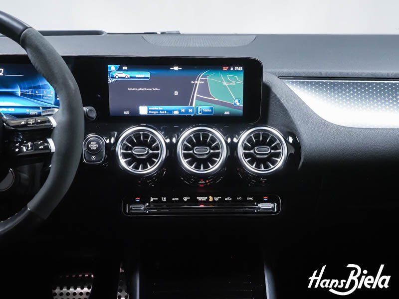 Mercedes-Benz GLA 45 AMG 2025 г. Чёрный, пробег 12485 км