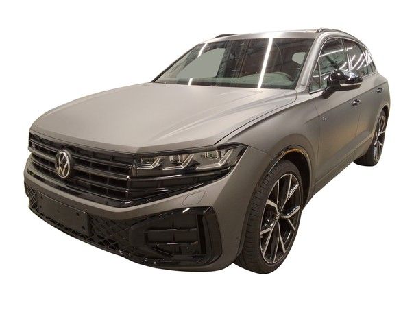 Volkswagen Touareg 2025 г. Серый, пробег 13600 км