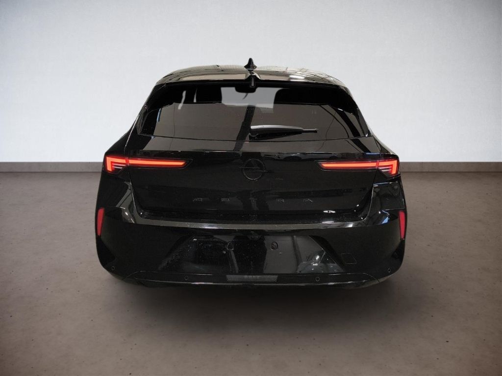 Opel Astra 2025 г. Чёрный, пробег 20373 км