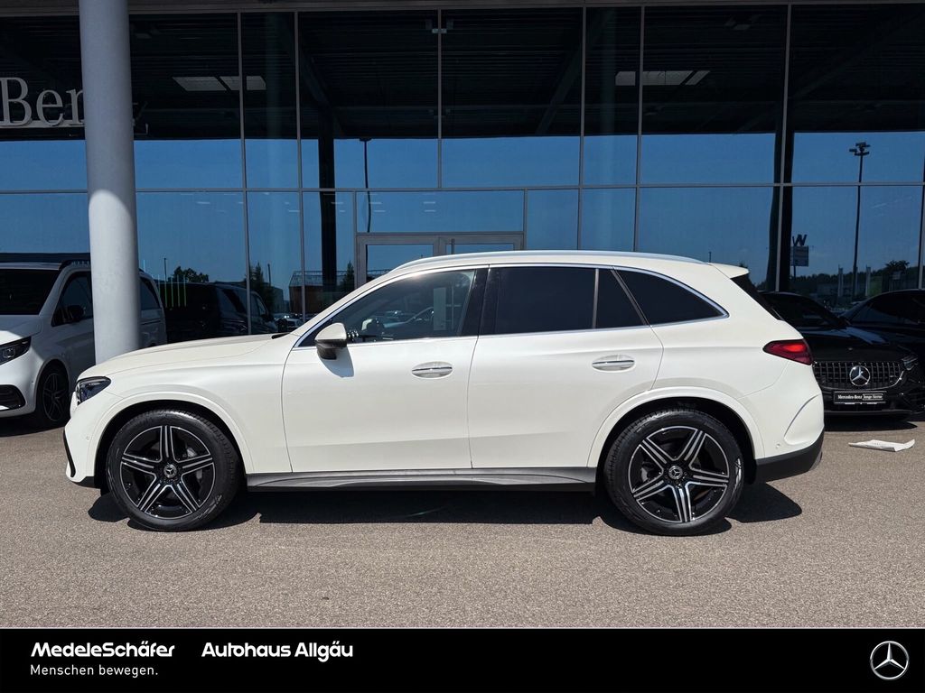 Mercedes-Benz GLC 220 2023 г. Белый, пробег 43620 км