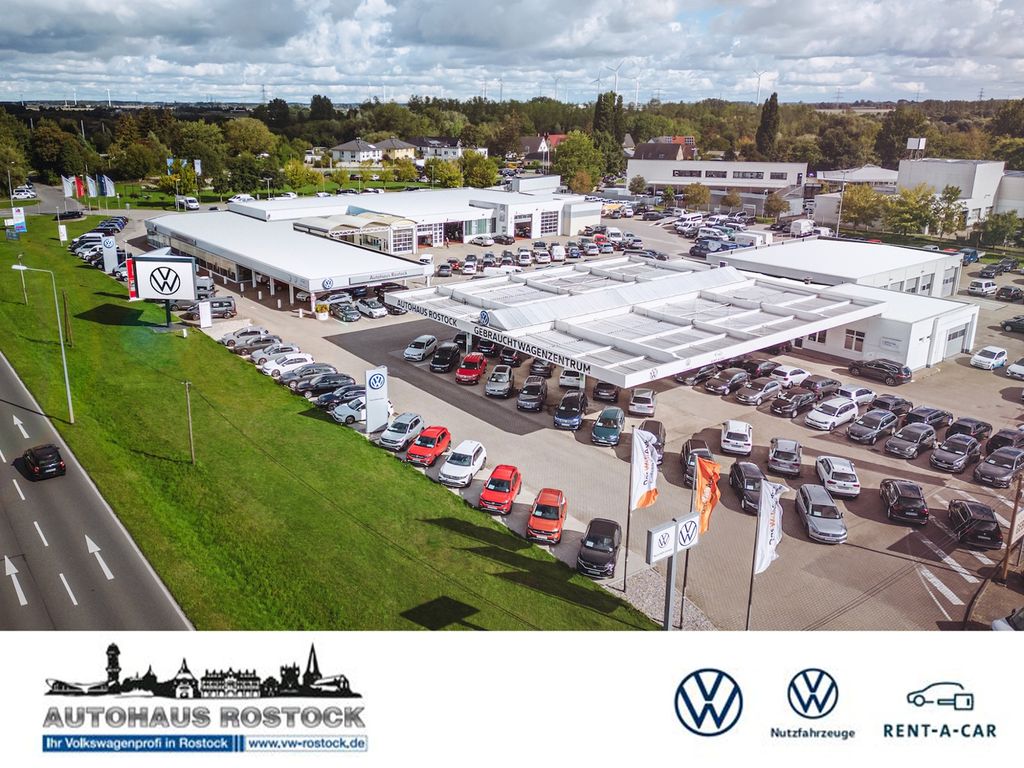 Volkswagen Golf 2023 г. Чёрный, пробег 38700 км