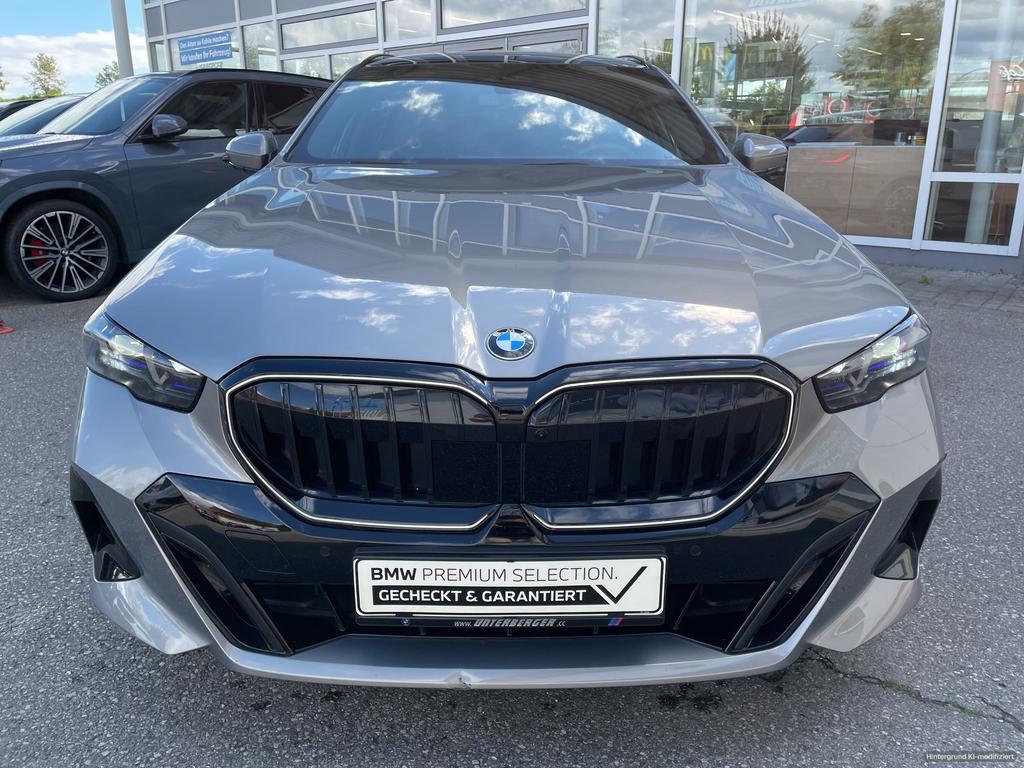 BMW 540 2025 г. Серый, пробег 16190 км