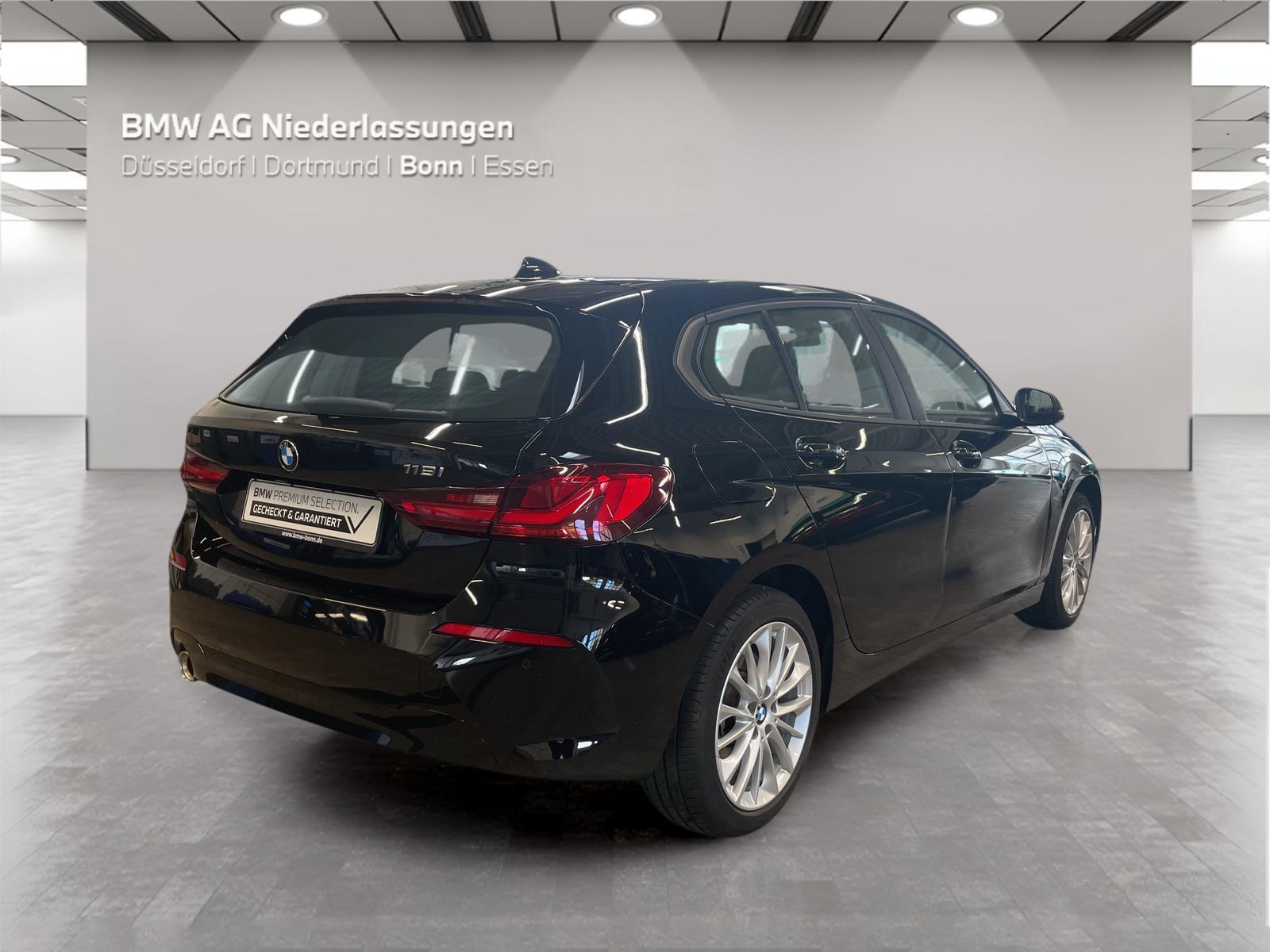 BMW 118 2023 г. Чёрный, пробег 41863 км