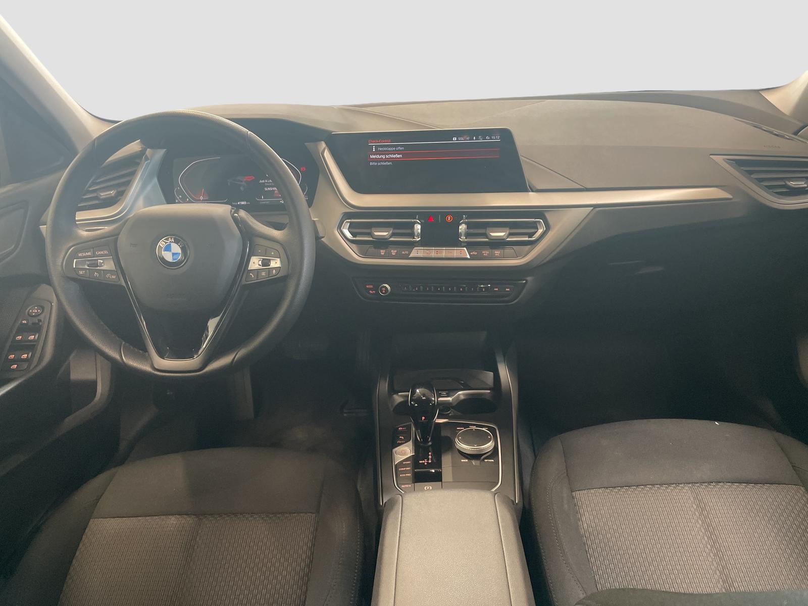 BMW 118 2023 г. Чёрный, пробег 41863 км