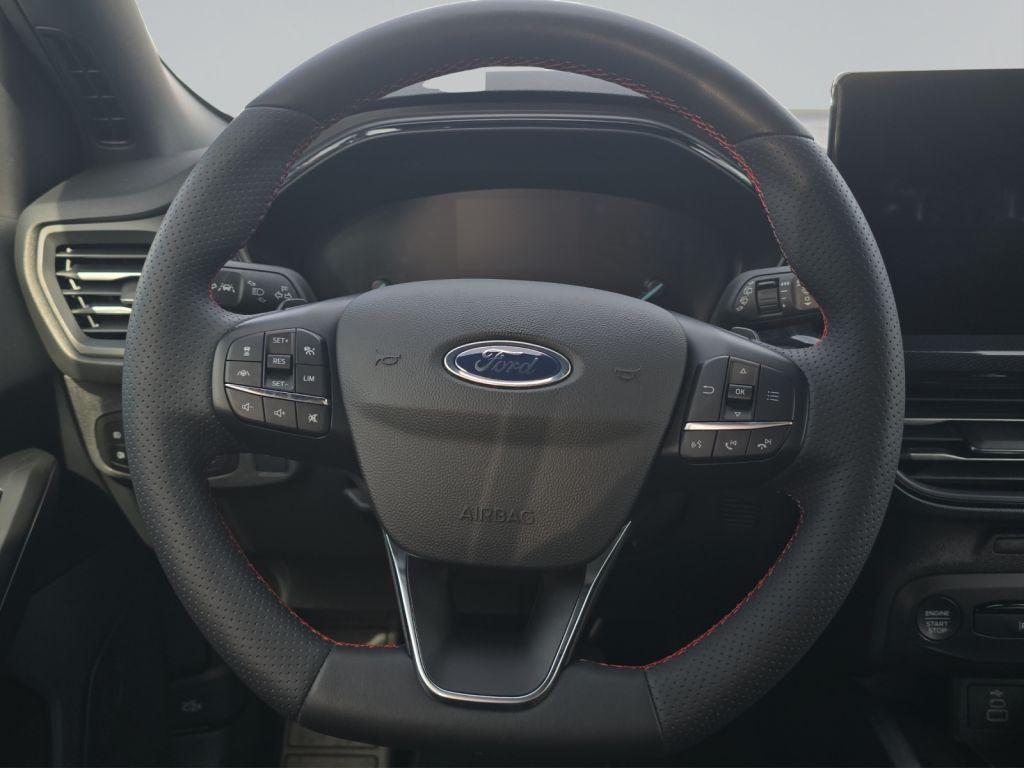 Ford Focus 2022 г. Чёрный, пробег 55625 км