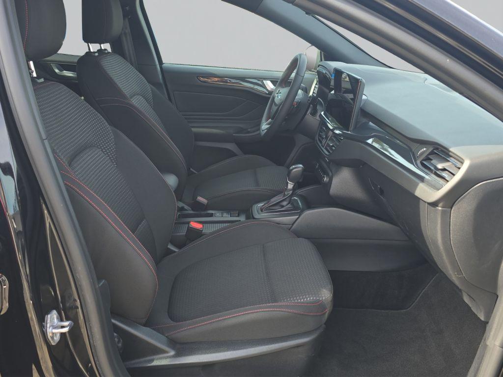 Ford Focus 2022 г. Чёрный, пробег 55625 км