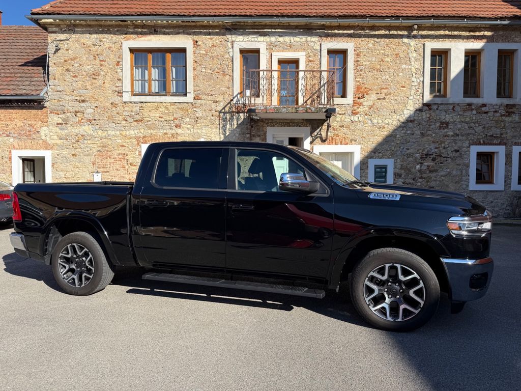 Dodge RAM 2025 г. Чёрный, пробег 60000 км