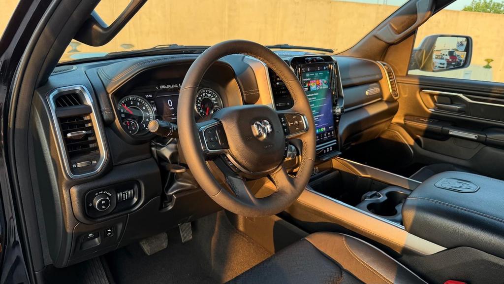 Dodge RAM 2025 г. Чёрный, пробег 60000 км