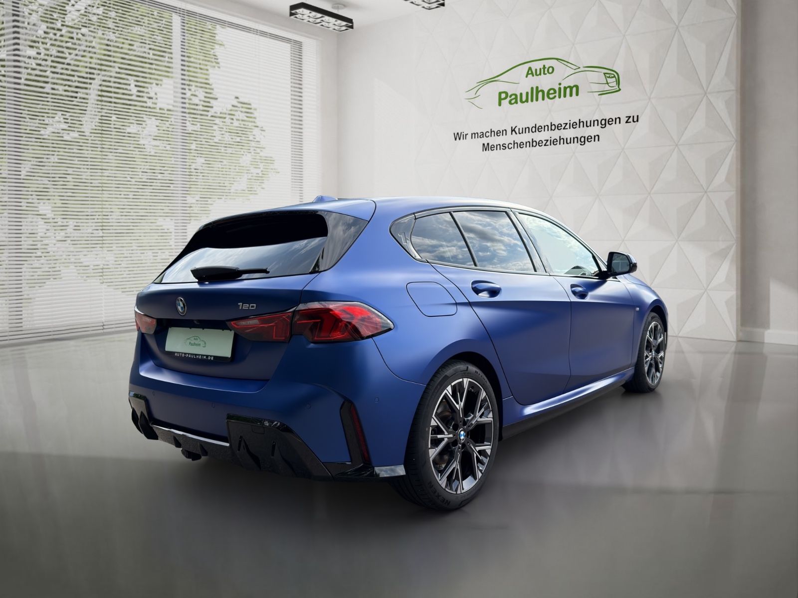 BMW 120 2025 г. Синий, пробег 58650 км