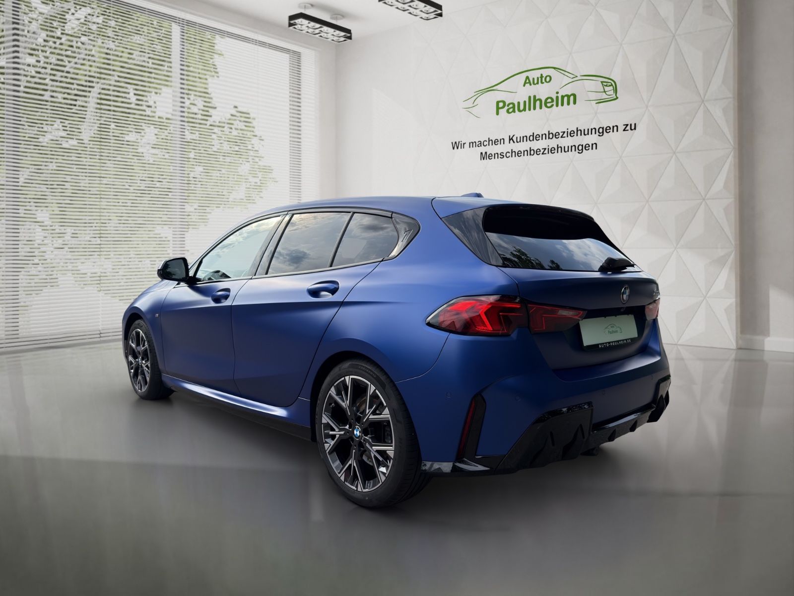 BMW 120 2025 г. Синий, пробег 58650 км
