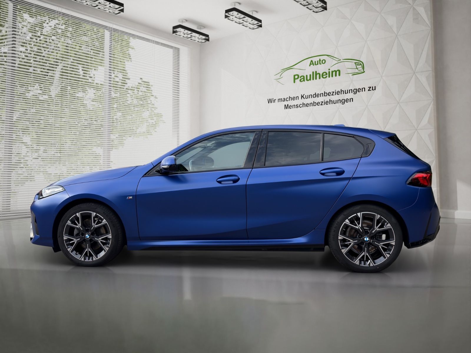 BMW 120 2025 г. Синий, пробег 58650 км