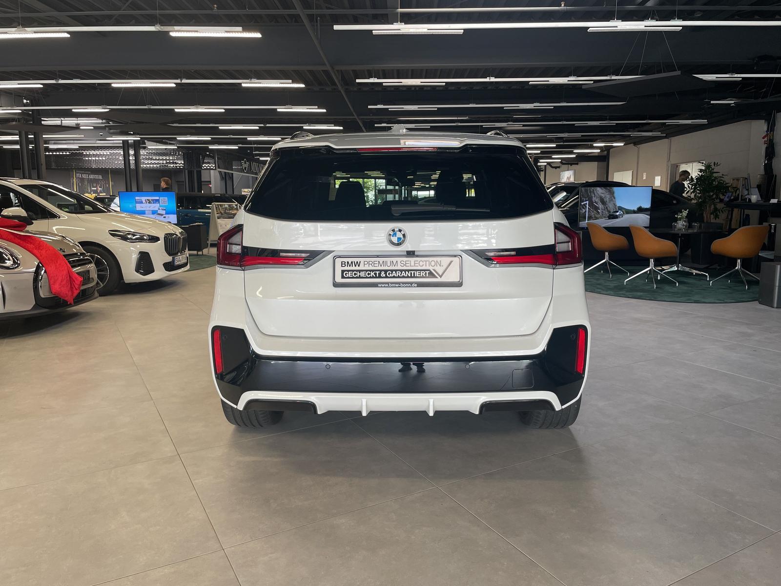 BMW X1 2023 г. Белый, пробег 43515 км