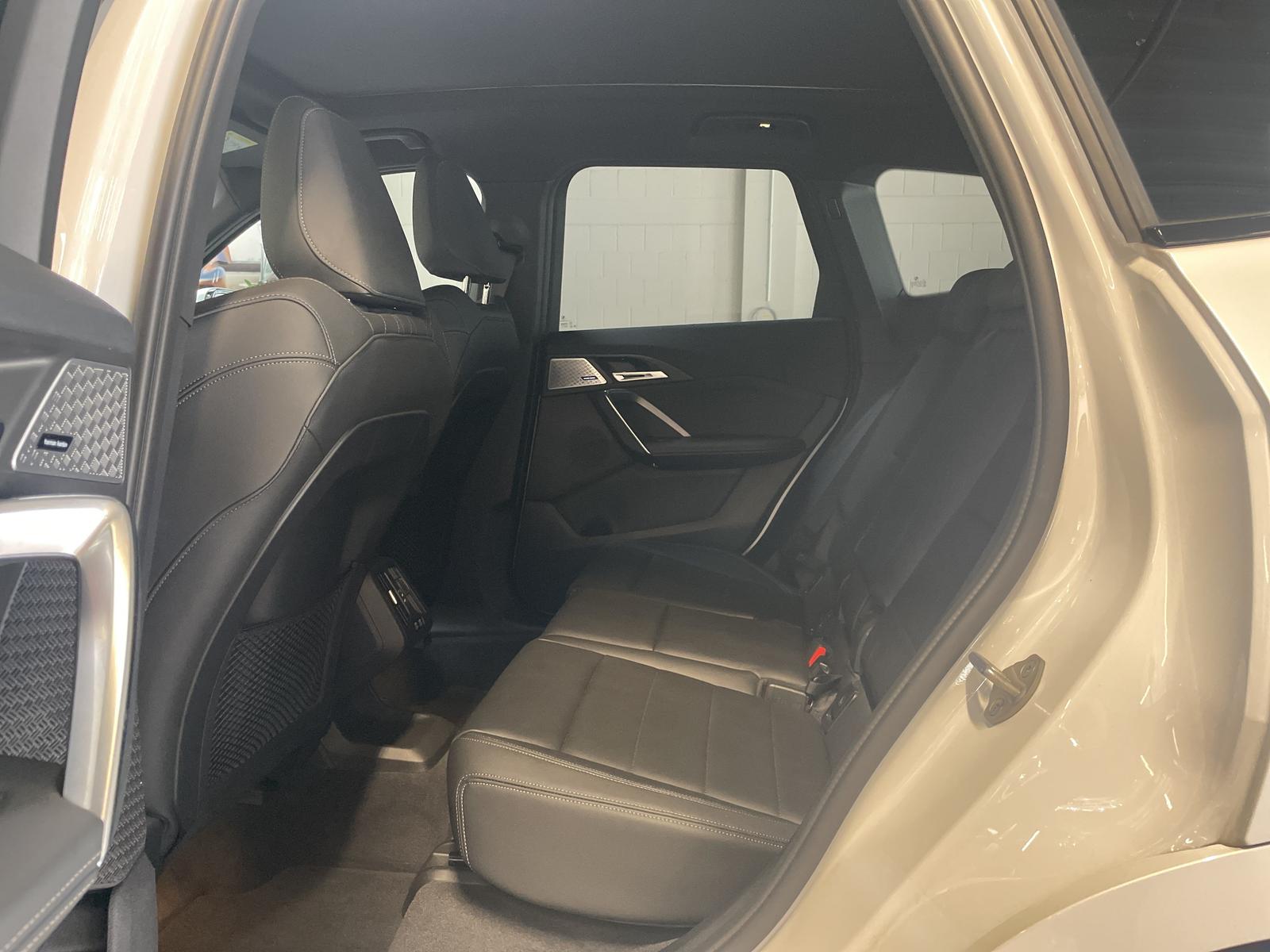 BMW X1 2023 г. Белый, пробег 43515 км