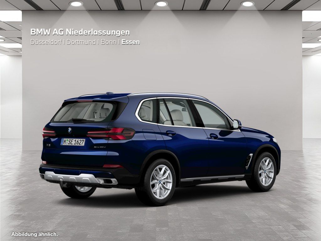 BMW X5 2023 г. Синий, пробег 18453 км