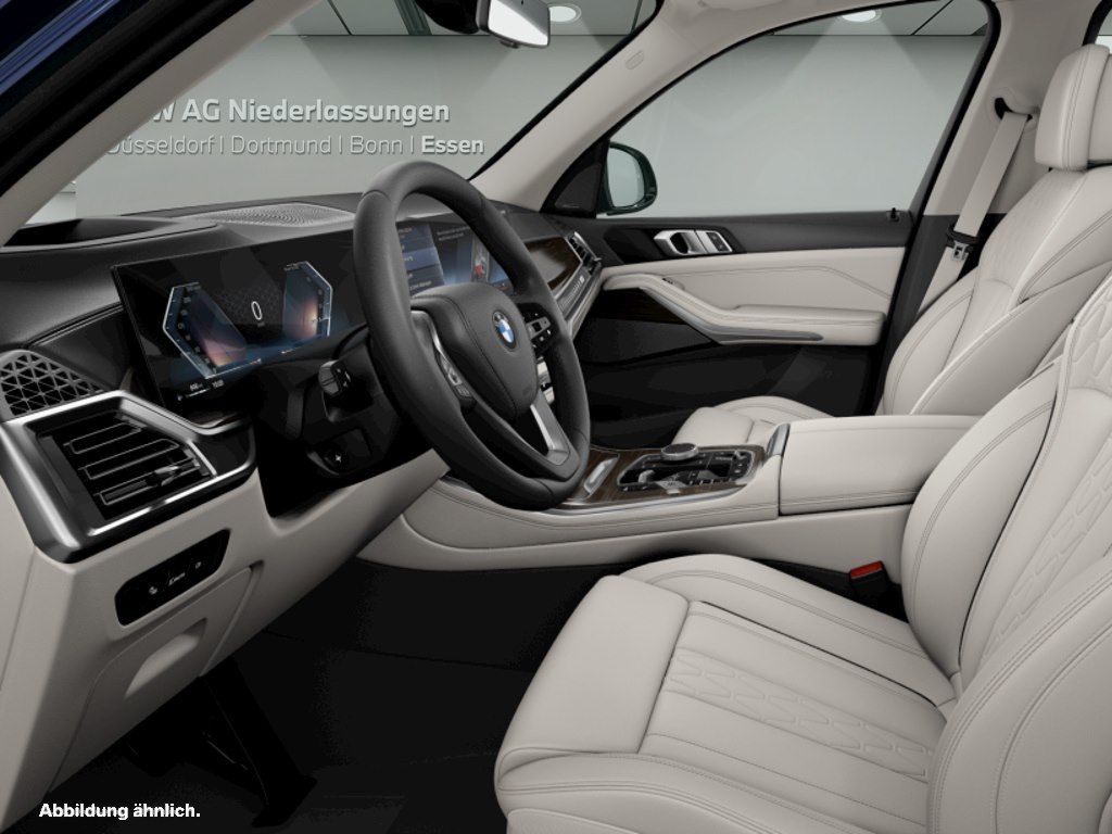 BMW X5 2023 г. Синий, пробег 18453 км