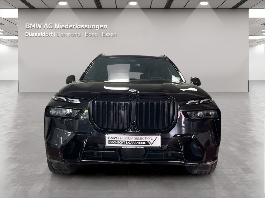 BMW X7 2023 г. Чёрный, пробег 56368 км