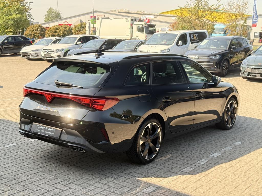 Cupra Leon 2025 г. Чёрный, пробег 27738 км