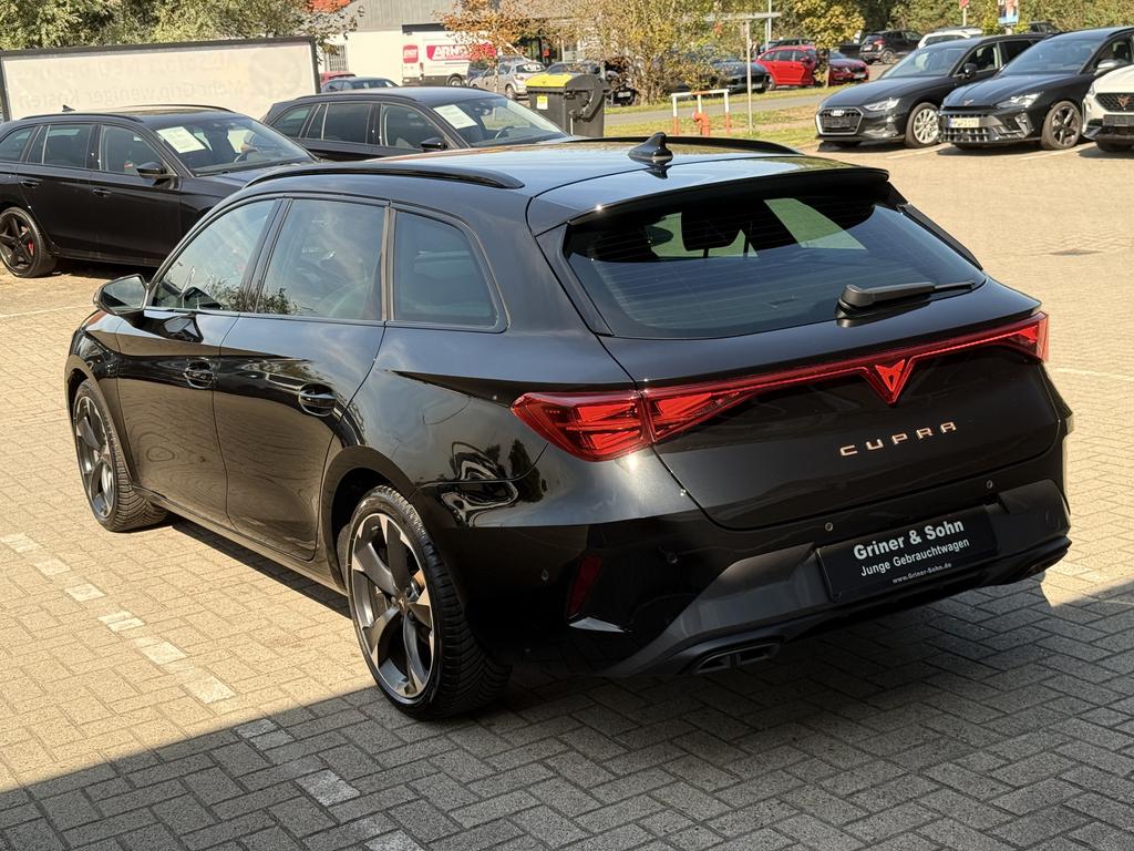 Cupra Leon 2025 г. Чёрный, пробег 27738 км