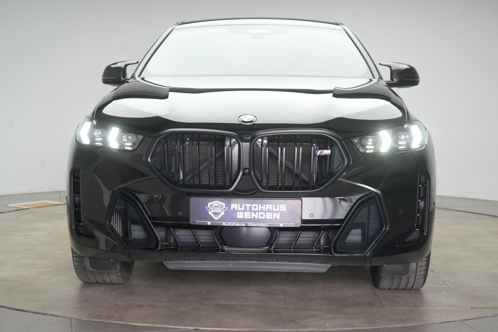 BMW X6 M60 2023 г. Чёрный, пробег 43000 км