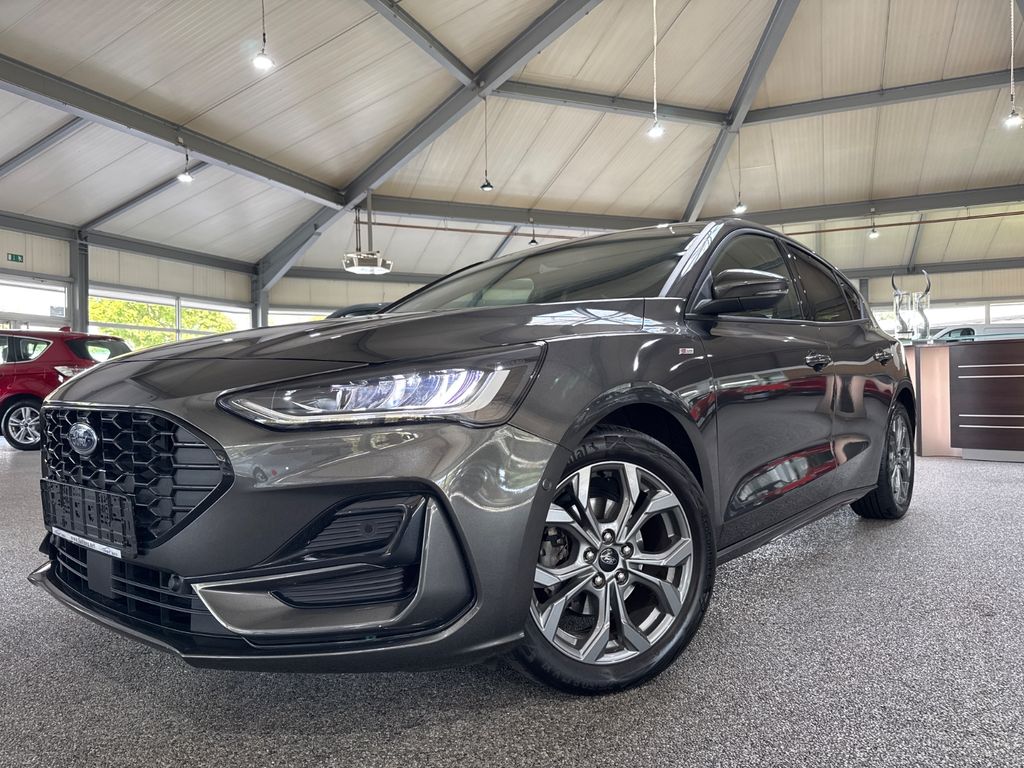 Ford Focus 2022 г. Серый, пробег 39122 км