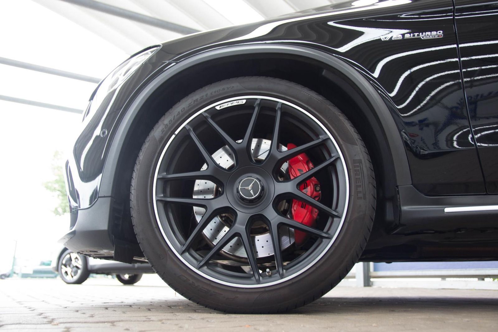 Mercedes-Benz GLC 63 AMG 2022 г. Чёрный, пробег 27000 км