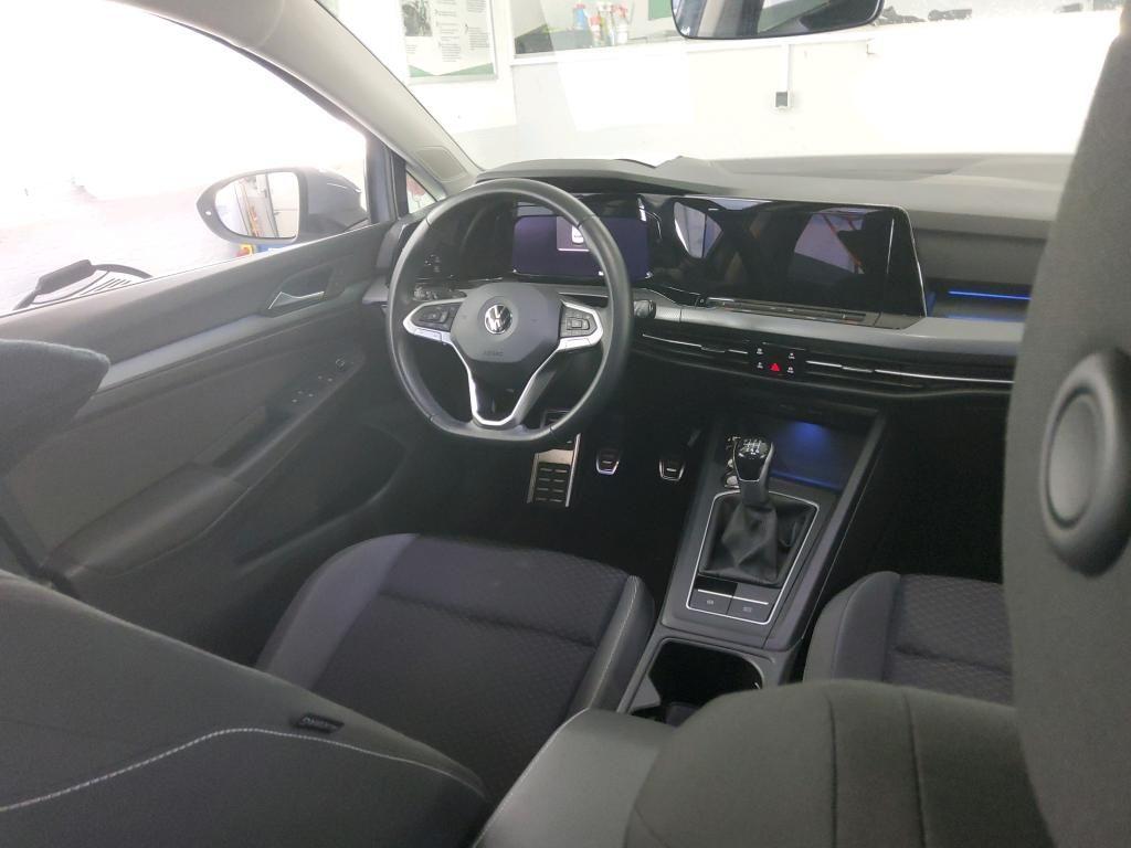 Volkswagen Golf 2023 г. Серый, пробег 56290 км