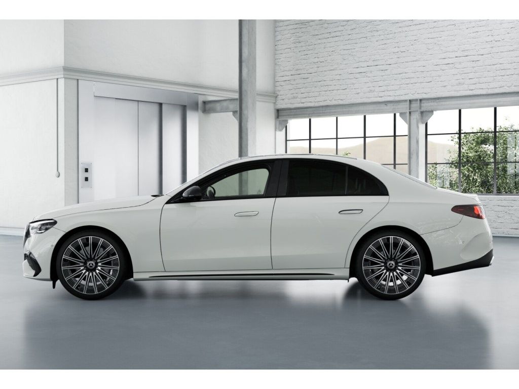 Mercedes-Benz E 220 2025 г. Белый, пробег 12158 км