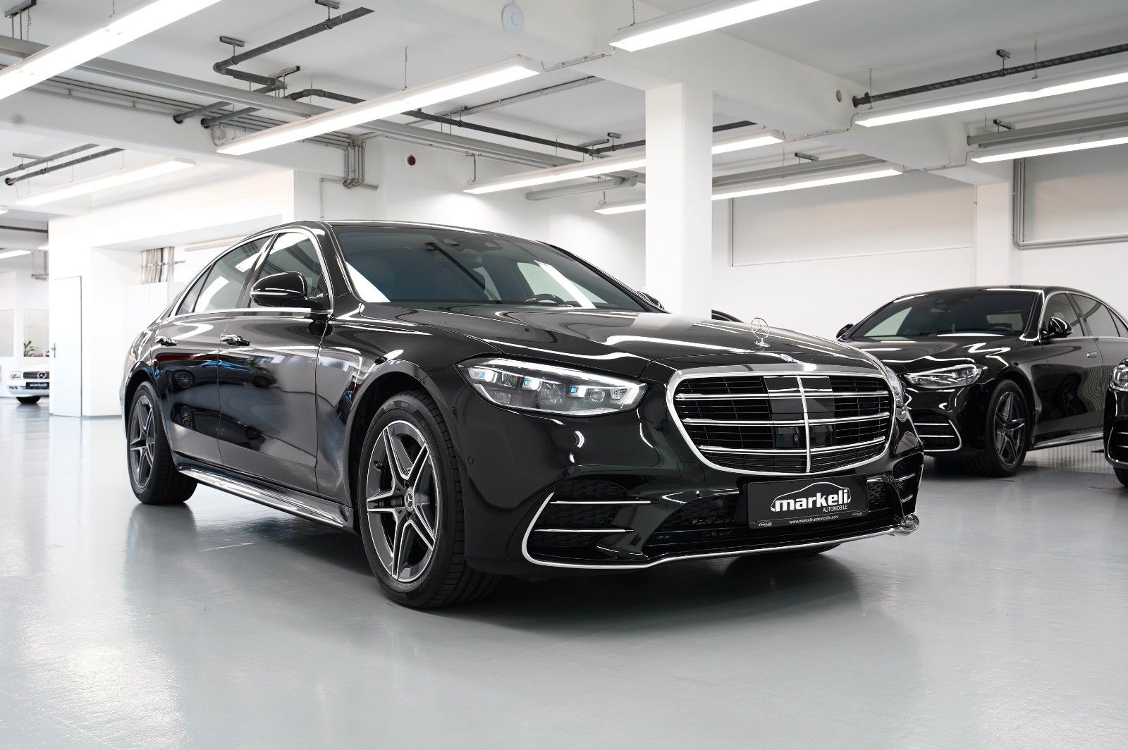 Mercedes-Benz S 450 2025 г. Чёрный, пробег 25900 км