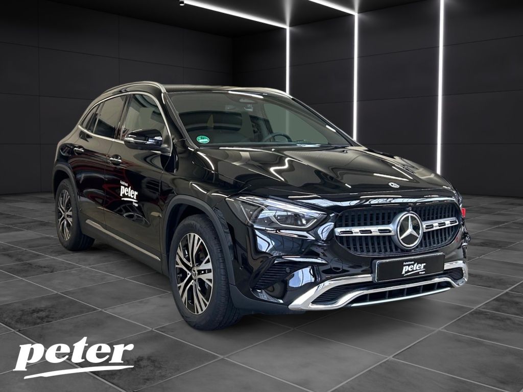 Mercedes-Benz GLA 200 2026 г. Чёрный, пробег 19000 км