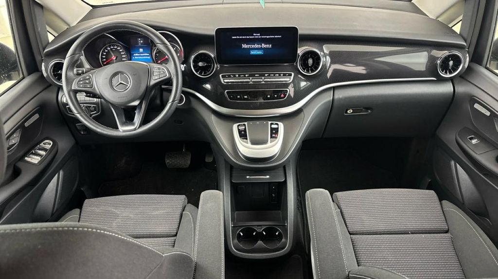 Mercedes-Benz V 250 2023 г. Чёрный, пробег 58371 км