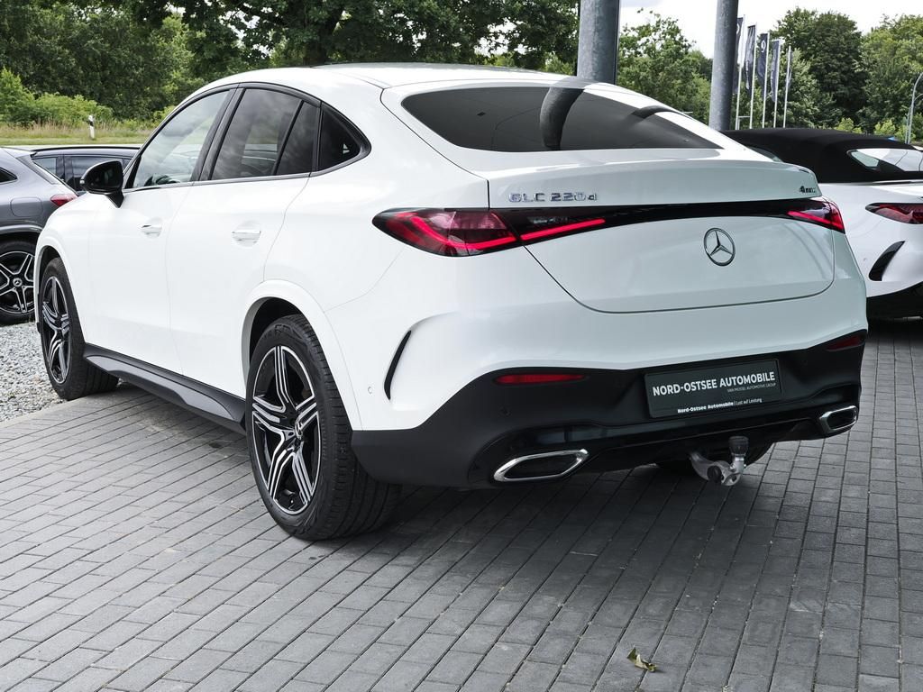 Mercedes-Benz GLC 220 2025 г. Серебристый, пробег 17912 км