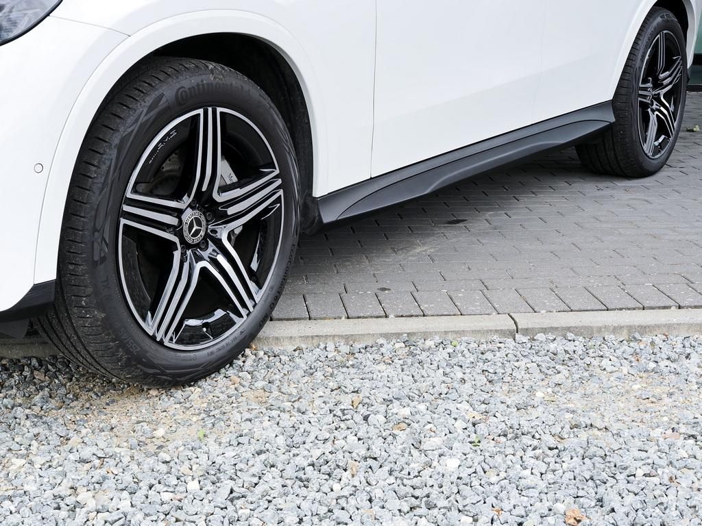 Mercedes-Benz GLC 220 2025 г. Серебристый, пробег 17912 км