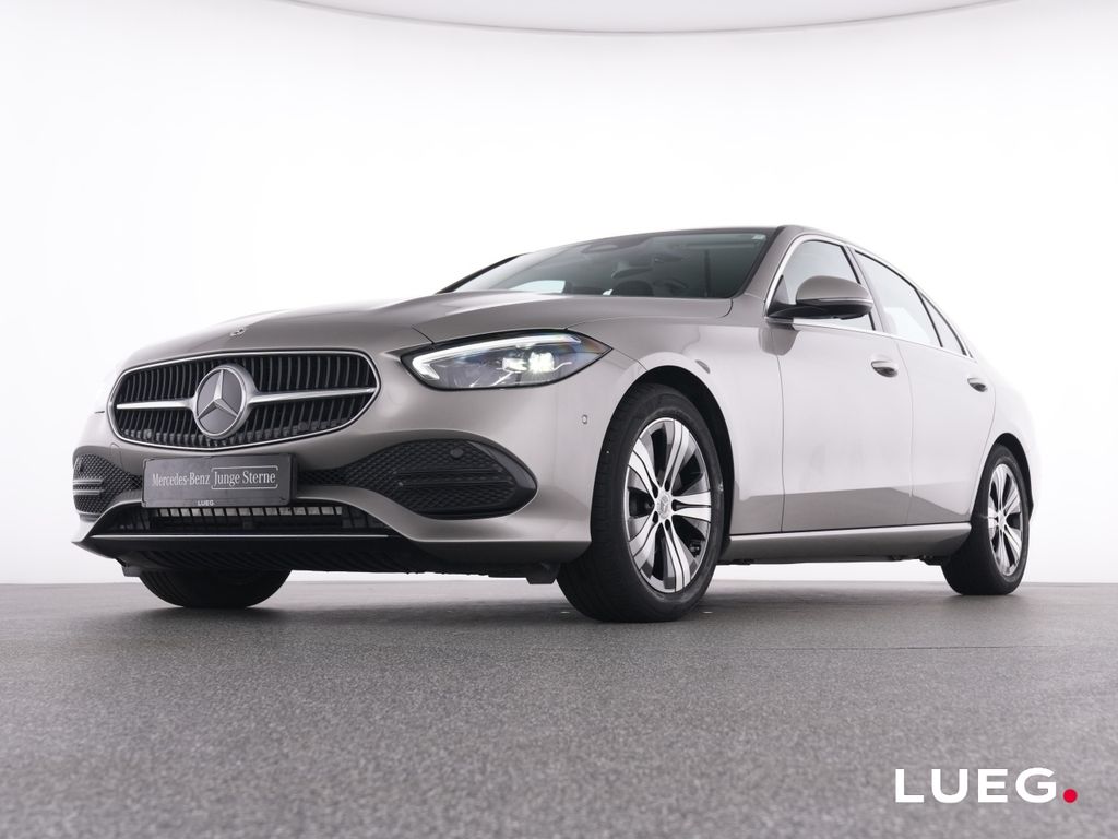 Mercedes-Benz C 180 2023 г. Серебристый, пробег 18325 км