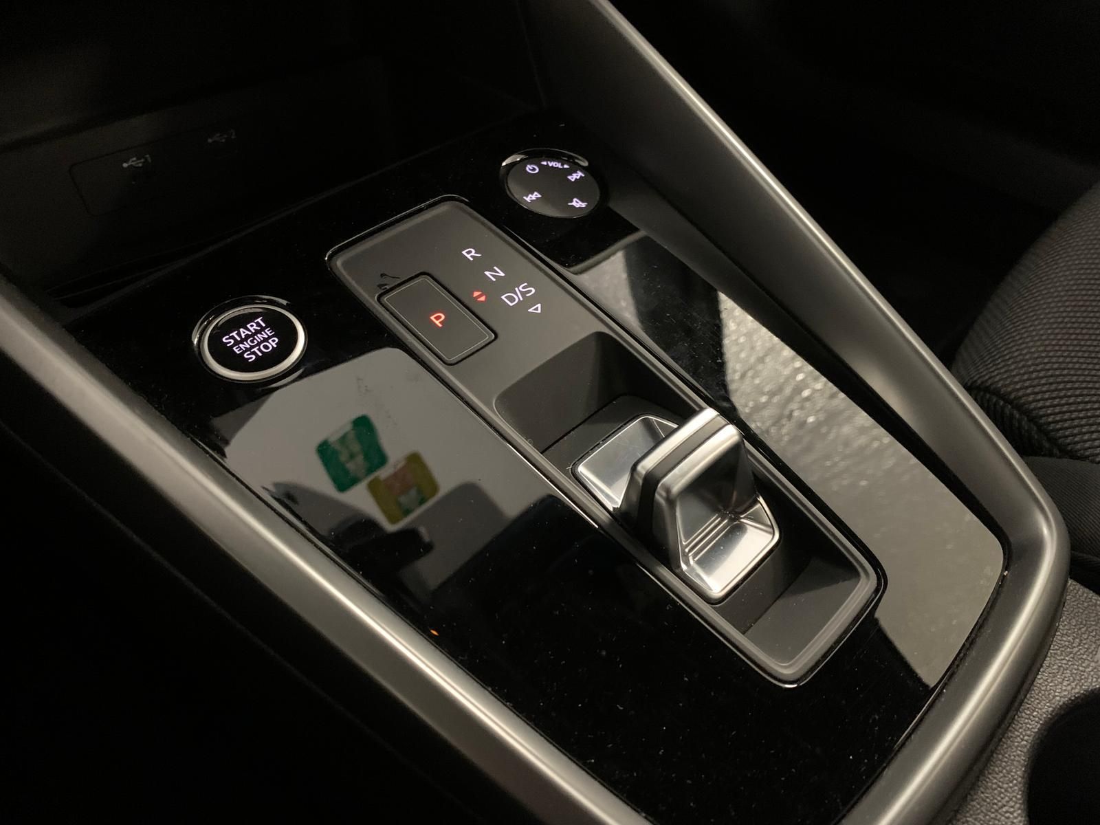 Audi A3 2023 г. Чёрный, пробег 41614 км