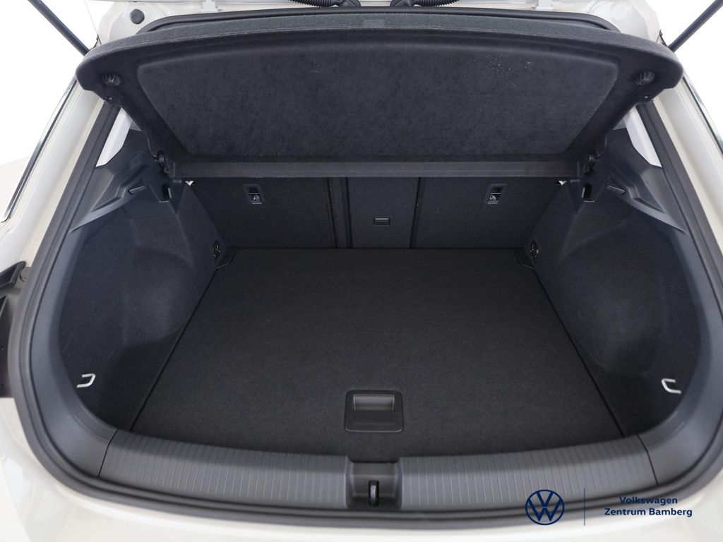 Volkswagen T-Roc 2023 г. Серый, пробег 12500 км