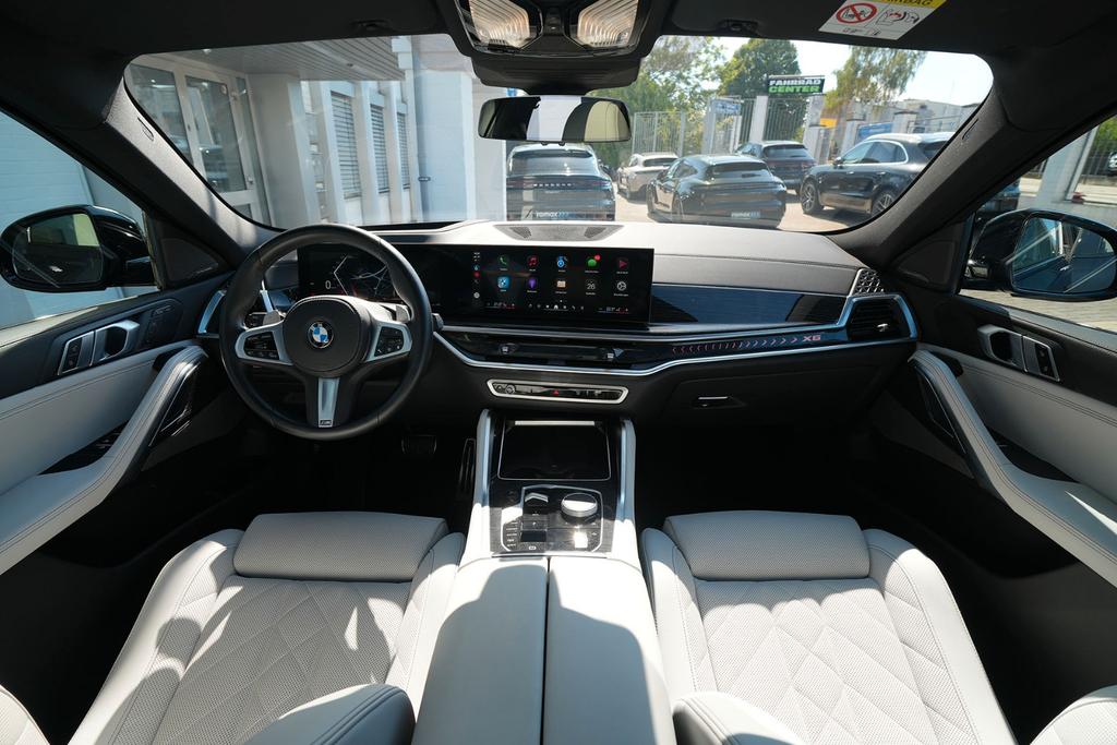 BMW X6 2024 г. Чёрный, пробег 22000 км