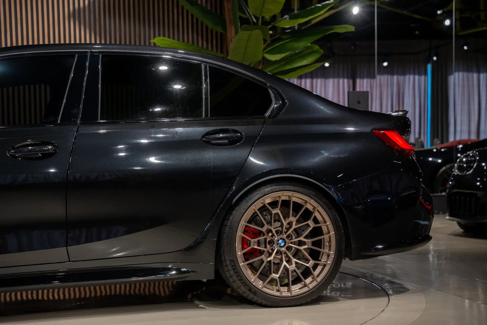BMW M3 2023 г. Чёрный, пробег 48800 км