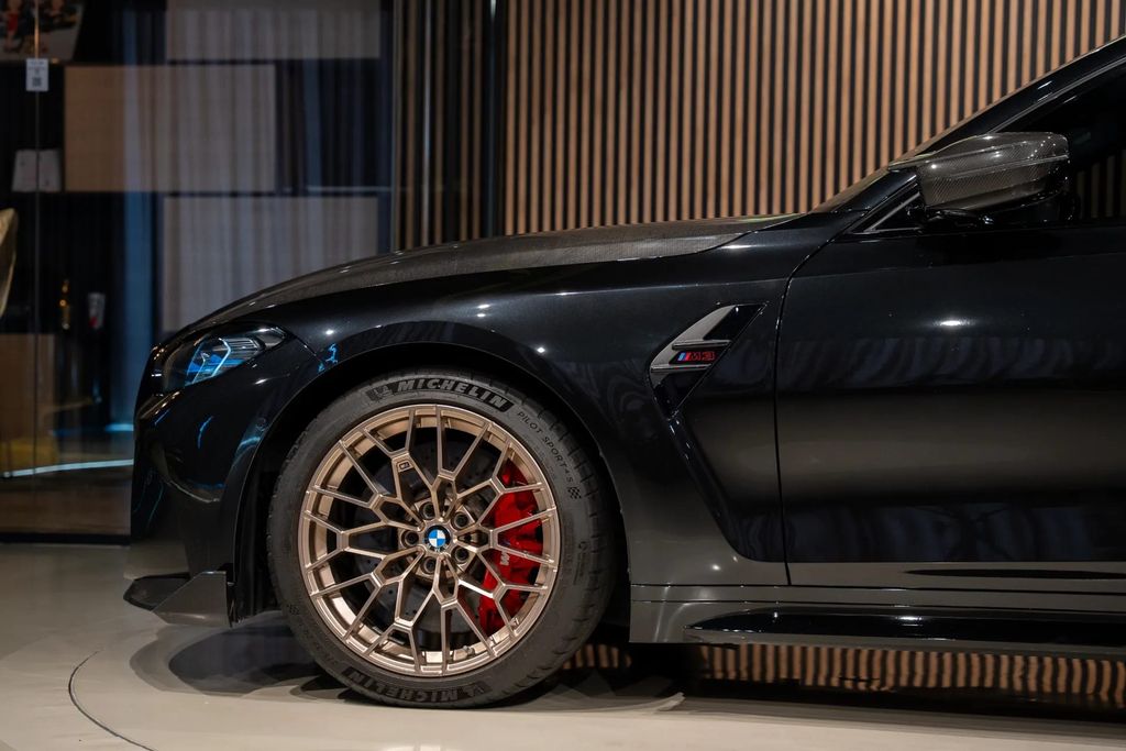 BMW M3 2023 г. Чёрный, пробег 48800 км