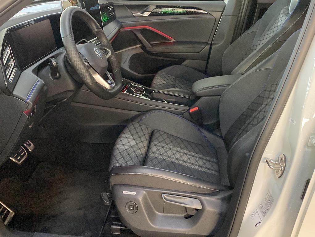 Volkswagen Tiguan 2025 г. Белый, пробег 26162 км