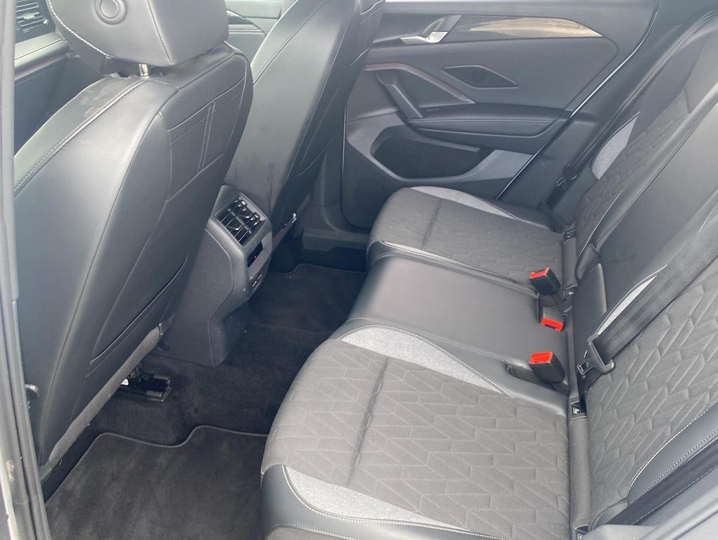Volkswagen Tiguan 2025 г. Белый, пробег 28891 км